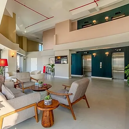 Nenessa Airport Hotel 4*