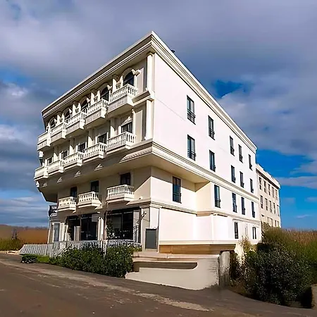 Hotel Nenessa Airport 4*