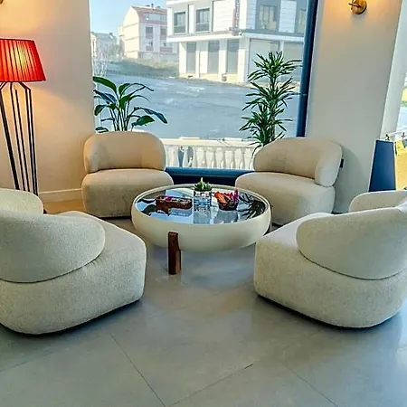 Hotel Nenessa Airport